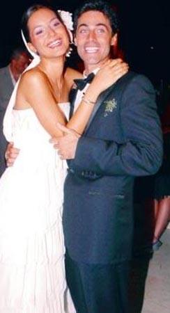 SEDEF AVCI- KIVAN KASABALI  <br>  2001&#8217;de Miss Turkey gzellik yarmasna katlan Sedef Avc ve ei model Kvan Kasabal&#8217;yla bu yarmada tant. Ama evlenme kararn hemen almadlar.