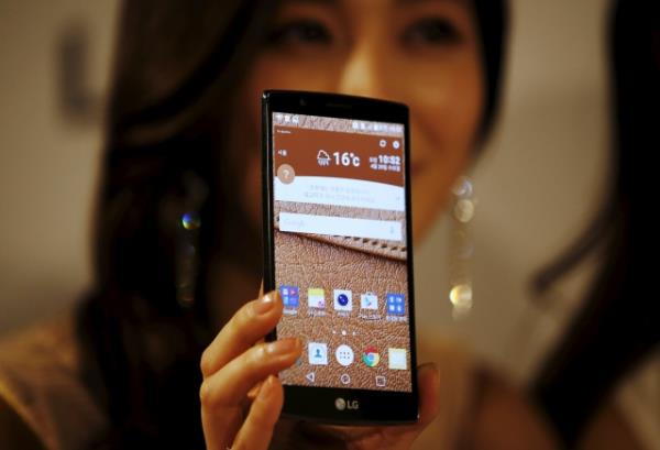 LG, yeni ekrann LG G3&#8217;tekine oranla %20 daha geni renk retimi, %25 daha fazla parlaklk ve %50 daha fazla kontrasta sahip olduunu belirtiyor