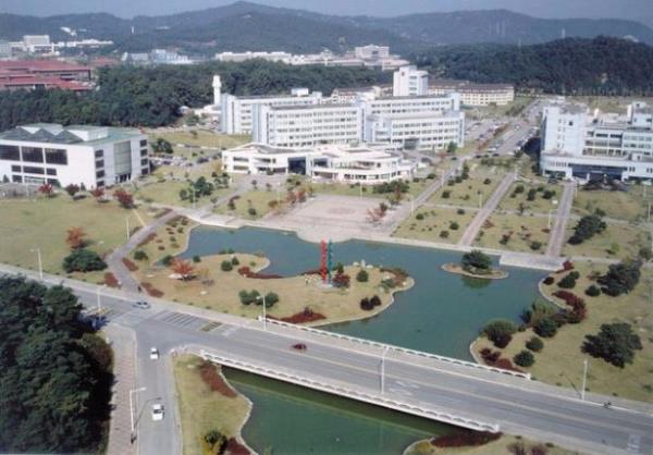3- Korea Advanced Institute of Science and Technology (KAIST)  GNEY KORE