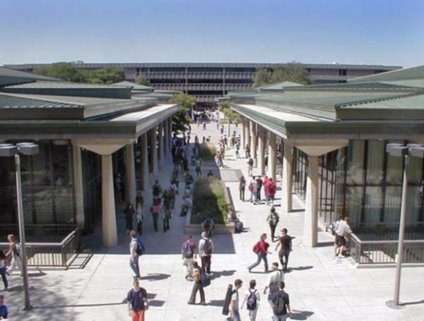 18- University of Illinois at Chicago  NGLTERE