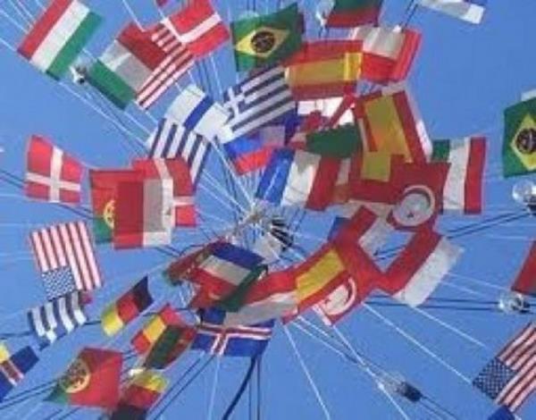 Buna ilaveten, alma Bakanl ve Sosyal Gvenlik Kurumu'nda merkez tekilatnda meslee yarma snavyla girmi olanlar da yeterliklerini aldktan sonra 7 yl alm olmalar artyla yurtd greve atanabilecek.