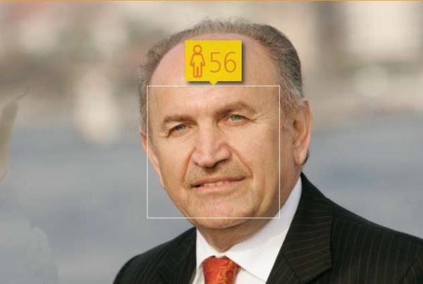 Kadir Topba aslnda 70 yanda