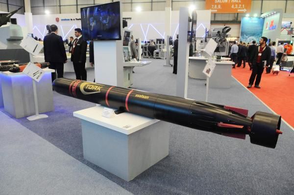 &#8220;Torpido su st gemileri ve denizaltlar iin ok byk bir tehdittir. Dman torpido tehditi altnda olan su st gemisi ya da denizalt bu tehdidi algladktan sonra kar savunma tedbirleri kapsamnda 'soft' tipi kar tedbir sistemi rnleri olan kartrc ve aldatclar taktik kapsamnda kullanlmaktadr.