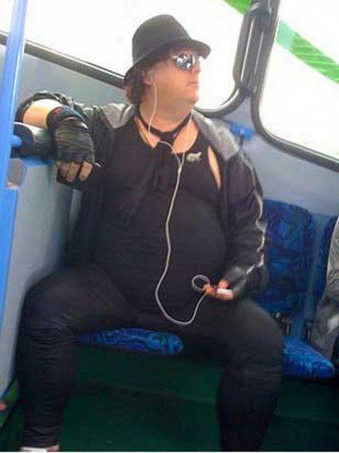 28. 3 Kiilik yer kaplayan iman adam   Tek kii creti demeleri adil deil