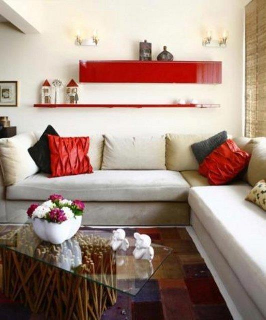 Gen oyuncu Dolunay Soysert ve ei Sinan Tuzcu Ulus'taki bu evde yayor. Evin dekorasyonunu mimar Murat Gll&#8217;ye yaptrm ift.