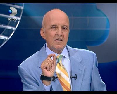 Deneyimli haberci Mehmet Ali Birand kendine zg tarzyla her akam milyonlar ekran bana ekiyordu  <br>  Kimi zaman o da glmseten kk canl yayn kazalarna urad.