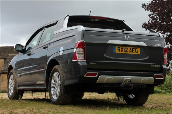 Bu geliime bakldnda ana nokta olarak mteri odakl almalar ve fark yaratan avantajlar ortaya kmaktadr. Srekli olarak mteri memnuniyetini esas alan ahsuvarolu D Ticaret, finansal zmler ve uygun alternatifler sunmaya devam ediyor.