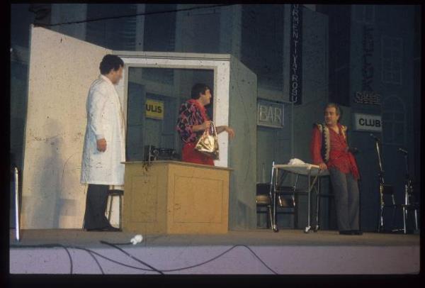 Devekuu Kabere'yi sahneliyorlar