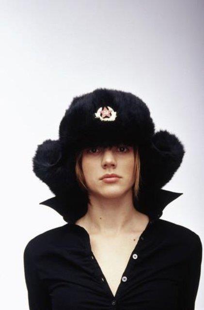 2076 Snfsz bir toplum dzeni sunan Komnizm tm dnyaya hkim olacak.