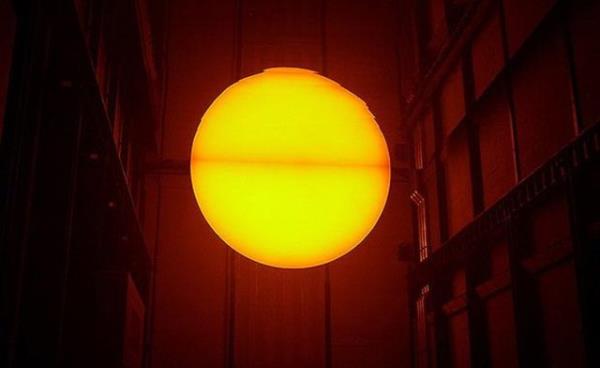 2100 nsan yapm yapay bir gne Dnya'nn karanlk yzn aydnlatmada kullanlacak.