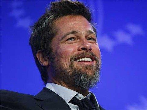 Sakal vergisi  <br>  Rus ar Byk Petro, 1705 ylnda sakal vergiye balayarak Rus erkeklerini tra olmaya ynlendirdi. Petro, bylelikle Ruslarn daha Batl grndn dnyordu.