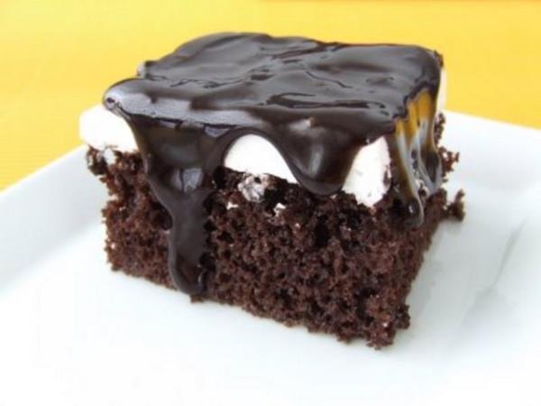 Kek ve pastalar fndk cevizli yaplabilir.