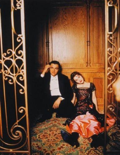 Leonardo DiCaprio ve Kate Winslet Titanic filminin setinde, 1997