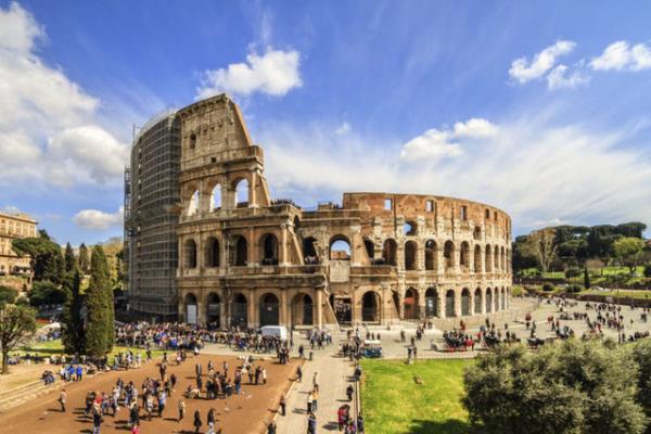 Le Matin gazetesi svire'de seyahat acenteleri ile yapt grmelerden sonra 2015 ylnn yaz aylarnda tatil yaplacak beldeleri aklad.