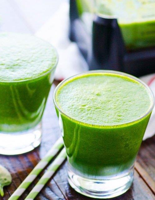 Btn malzemeler ykanr, kat meyve skacandan geirilir ve mmkn olan en ksa srede taze olarak tketilmelidir.