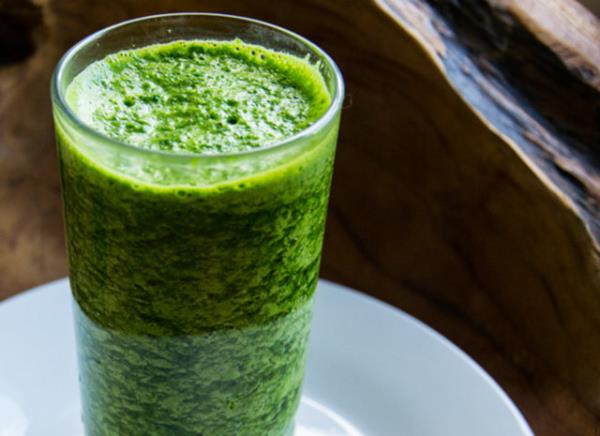 Marul, salatalk, spanak , pancar, havu , elma, kivi gibi sebze ve meyvelerin kat meyve skacaklarndan geirilerek elde edilen bu iecekler ierdikleri vitamin, mineral, fitokimyasallar ve enzimler ile beraber tam anlamyla bir ifa deposu.