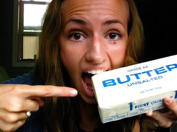 4. ABD<br>  Wsconsin Eyaleti'nde bulunan hapishanelerde, mahkumlara orijinal (halis muhlis) tereya yedirmek, kanunu yakndan ilgilendiren bir konu. ayet datlan saf tereya deilse (katk maddeli vb.), kanuna gre, 100 dolardan 1000 dolara kadar para cezas var. Hatta kimi durumlarda, para cezas mahkumiyete bile dnebiliyor.