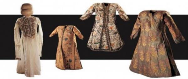 3. Murat'n erkek ocuklarndan biri lnce Nurbanu Sultan ok zlyor ve taht varissiz kalr endiesi ile daha fazla torun istiyor. Olu Safiye Sultan dndaki cariyelere bakmad iin de mneccim ve din adamlarna tlsml bir gmlek hazrlatyor. Gmlei de oluna hediye olarak veriyor. 3. Murat bu gmlei giydikten sonra tek elilikten geiyor ve 1 yl sonra cariyelerden toplam 19 tane ocuu oluyor.