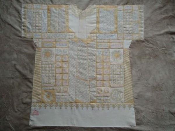 Tlsml gmleklere ok arpc bir rnek de var tarihte. nc Murat'n gmlei bunun rnei. 3. murat annesi Nurbanu Sultan ile ok yaknm. ehzade olduu dnemde sancaktayken annesi ona bir harem kurmu. Ancak 3. Murat tek eli olmay semi ve uzun yllar Safiye Sultan ile birlikte olarak haremi hi kullanmam. Ondan 4 ocuu olmu; 2 kz 2 erkek.