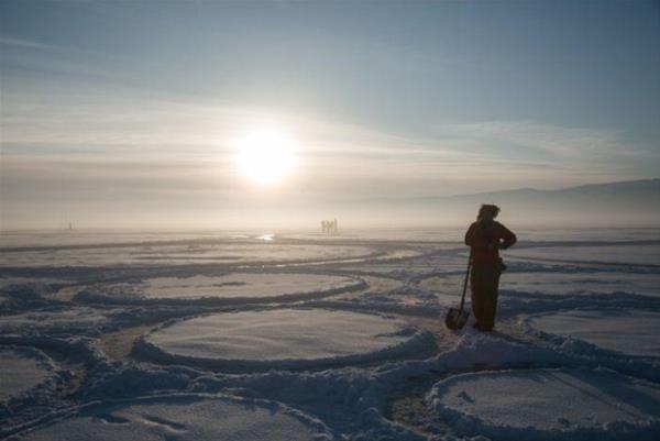 Dnyann en derin gl olarak bilinen Baykal Gl'nde bu esiz manzara karlar eriyene dek srd.