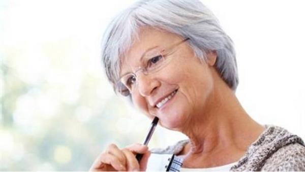 Salkl ve dengeli beslenme (Yeterli kalori, protein, vitamin ve mineral alm, et ve hayvan sal proteinler, sebze ve meyveler, D vitamini ve kalsiyum destei)