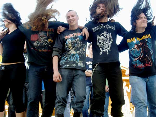 Bizi hi brakmayan metalci abilerimiz