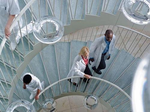 2- Hastane ve kamu binalar trabzanlar