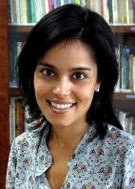 Ana Lucia'nn dedesi Brezilya'nn en byk bankalarndan Itau'nun kurucusu. 8 yanda bir uak kazasnda hem anne hem de babasn kaybetti