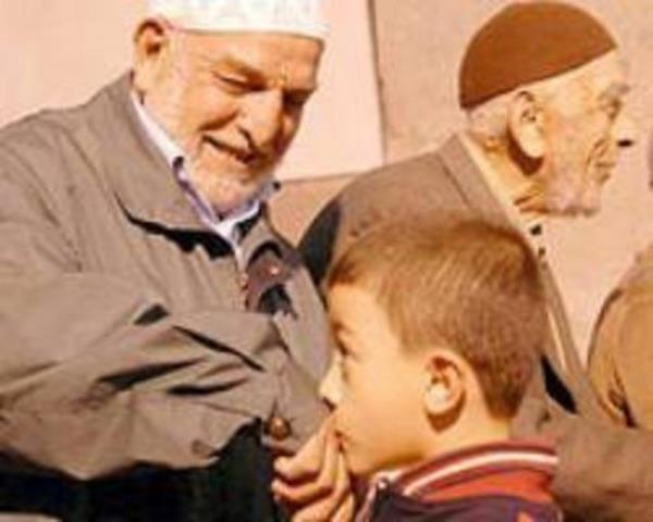 Akrabay ziyarette 40 gn geirmemeli