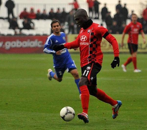 Yannick Kamanan-FK Gabala<br>    Eski Kulp: Sivasspor