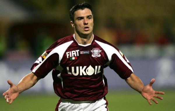 Gabriel Pancu-Rapid Bkre  <br>  Eski Kulp: Beikta, Bursaspor