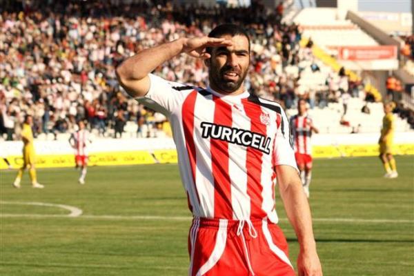 Pini Balili-Maccabi Ironi Bat Yam<br>    Eski Kulp: Sivasspor, Antalyaspor, stanbulspor, Kayserispor