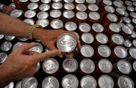 31. Kola aarken lmek<br>    New Hempshere eyaletinde on yandaki bir ocuk, kolasn iviyle amaya alrken yaamn yitirdi. Kolann iindeki gaz basncyla frlayan ivi, ocuun boazna sapland ve ocuk yaamn yitirdi.