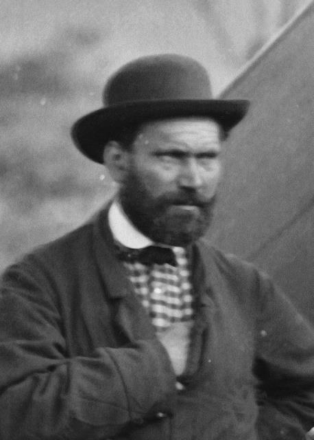 34. Dilini srnca ld  <br>  Allan Pinkerton, 1884 ylnda bir kaldrmda yrrken kayarak dilini srmt. Bu talihsiz srk daha sonra enfeksiyona dnt ve Pinkerton`n hayatna maloldu.