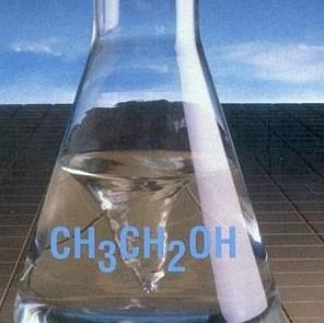 46. Kantlayaym derken lmek  <br>  Hampshire&#8217;dan Michael Toye yakn bir dostuna beyaz ispirtonun yanc bir madde olduunu kantlamak iin kendini bir bagajn iine hapsederek stne beyaz ispirto dkt. akn adamn bedeni bir anda alev alnca yanarak can verdi.