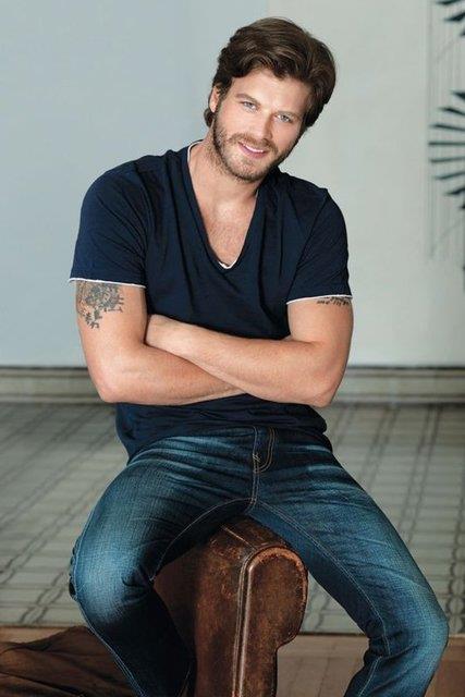 nl oyuncu Kvan Tatltu oynad dizi iin deiti.