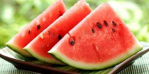 Karpuz ve kavun gibi doal olsa da fazla miktarda eker ieren, glisemik endeksi yksek meyvelerden de uzak durulacak.