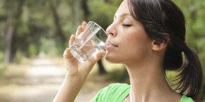 11 Her gn 2-2.5 litre taze limonlu doal kaynak suyu iilmeli.