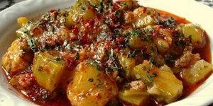 2 Bir tabak kymal taze veya kuru sebze yemei yenebilir.