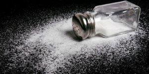 10 Yemeklerde tuz miktar azaltlmaldr