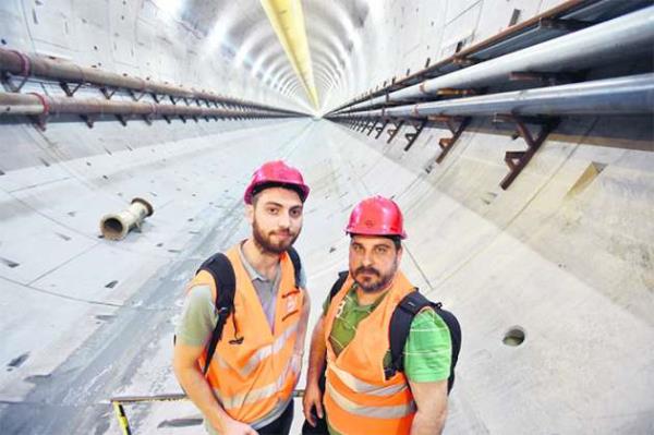 Proje gzergahndaki aalar kaldrlmadan nce zerindeki ku yuvalar tand. Kesilen aalarn yerine yenileri dikilirken, gzergah zerinde projeden etkilenen esnaflar ile srekli grld. Trkiye&#8217;de ilk defa SED (evre ve Sosyal Etki Deerlendirme Ynetmelii) Avrasya projesinde kullanld.En derin noktadayz