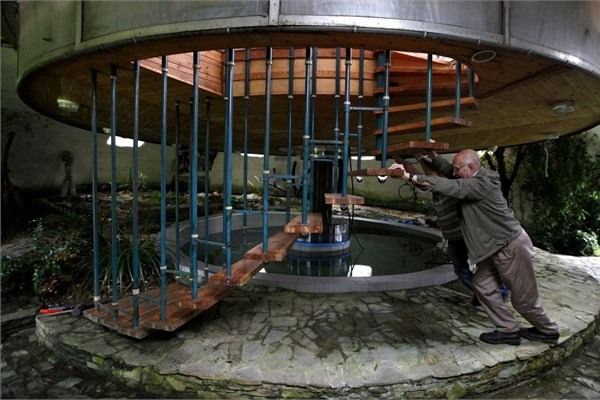 ek Cumhuriyeti<br>    ek Cumhuriyeti'ndeki bu ev 73 yanda bir adam tarafndan 20 ylda ina edildi.