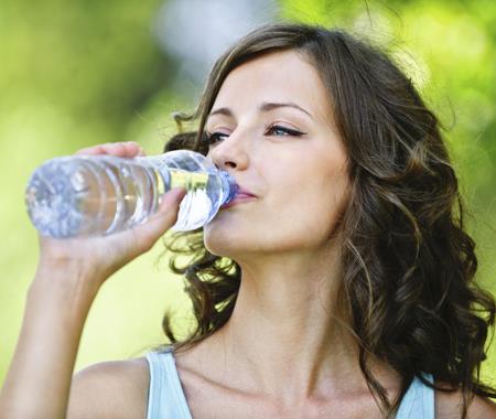 11. Kabzlk  <br>    Dehidratasyon, kolonun,  sindirim srecinin bir sonraki aamasnda barsaklara lazm olacak  suyu kullanmasna sebep olur.