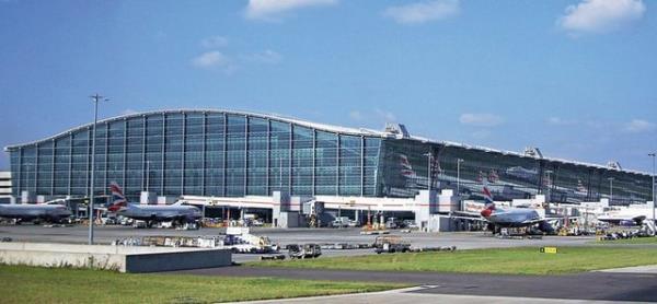 Listedeki btn terminaller dllerini hak ediyor. nk bu terminallerin iletmecileri salt kr amacyla tesislerini dkknlarla doldurmak yerine yolcunun da konforunu ve ferahln dnerek binann bnyesine doay ve estetii dahil ediyor.