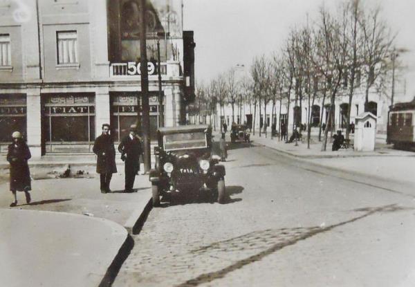 Elmada (1926) Sa taraf Surp Agop Mezarl - Sol Taraf Dolapdere'ye inen Yedi Kuyular Caddesi.