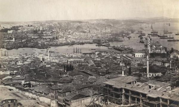 Beyazt Kulesi'nden bak (1872 ncesi) Ali Paa Saray ina halinde.