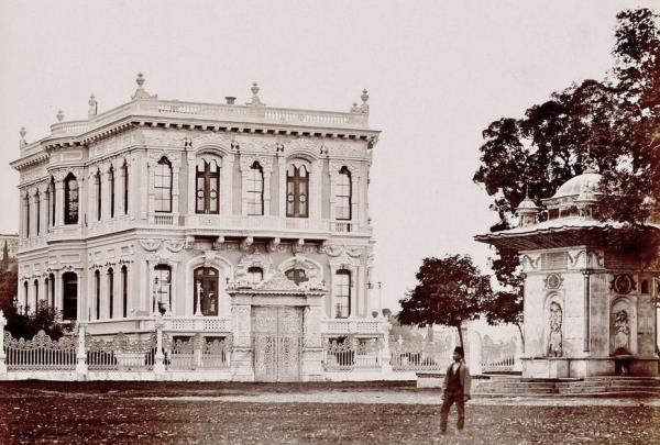 Kksu Kasr ve Mihriah Valide Sultan emesi (1900'l yllar)