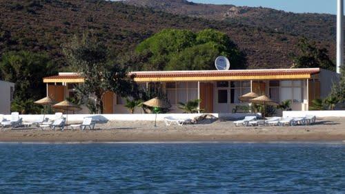 <p><b>DHM</b></p>  <p>D.H.M.. Genel Mdrl Karaburun Akda Eitim Tesisleri ve Urla Eitim Tesisleri,     Destek Hizmetleri Daire Bakanlnn denetiminde iletilecek olup, 2013 yl     Kamu Sosyal Tesislerine likin Tebli gz nnde bulundurularak uygulanacak     kurallar ile cretlendirme aadaki linkte belirlenmitir.</p>  <p><a href="/common/news/documents/364982/sosyal-tess-duyurusu08032013151133.pdf" target="_blank">Duyuruya     bakmak iin tklaynz.</a></p>