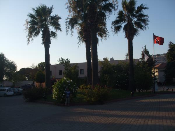 <p><b>TK</b></p>  <p>Eitim ve Dinlenme Tesislerimize ait 2013 yl uygulama talimatna <a href="/common/news/documents/364982/2013tamim.pdf" target="_blank">ulamak     iin tklaynz.</a></p>  <p>Eitim ve Dinlenme Tesisleri Talep <a href="/common/news/documents/364982/2013talepformu.pdf" target="_blank">Formu     iin tklaynz. </a></p>