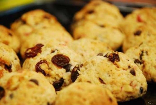 Mideye ok faydaldr. Ayrca unutkanla da iyi gelir. Kuvvetli bir gdadr.